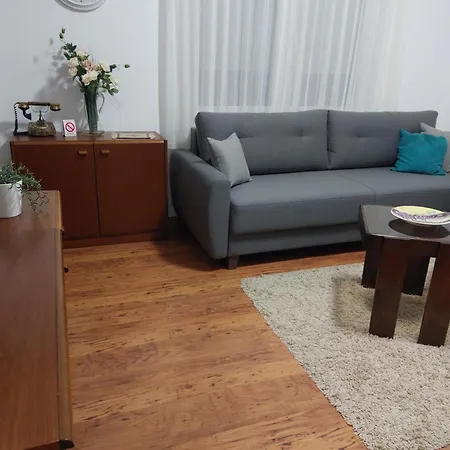 Mila Center-free Parking * Vranje