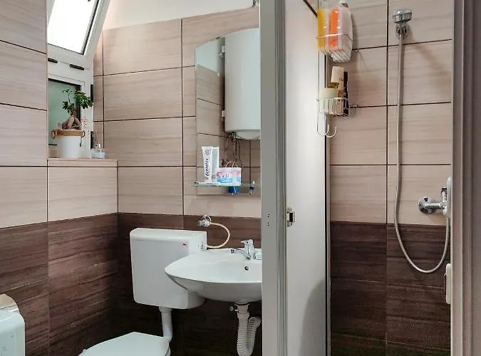 Mila Center-free Parking * Vranje