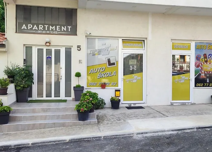 Mila Center-free Parking * Vranje